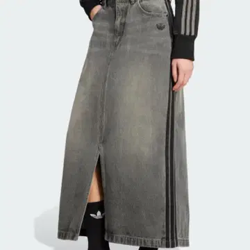 [새상품] adidas 아디컬러 쓰리 스트라이프 데님 펜슬 스커트