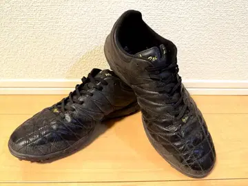 아스레타(ATHLETA)/블랙 x 골드/풋살화/25.5cm