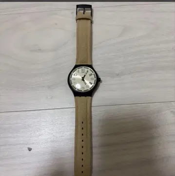 Swatch 캐주얼 베이지 (STBM100)