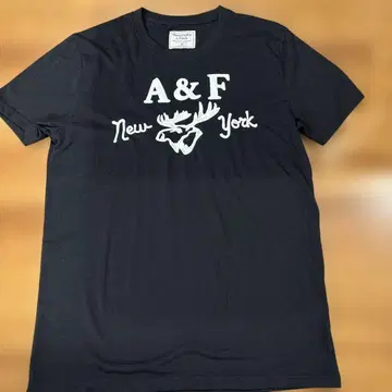 Abercrombie & Fitch 블랙 T셔츠 XS