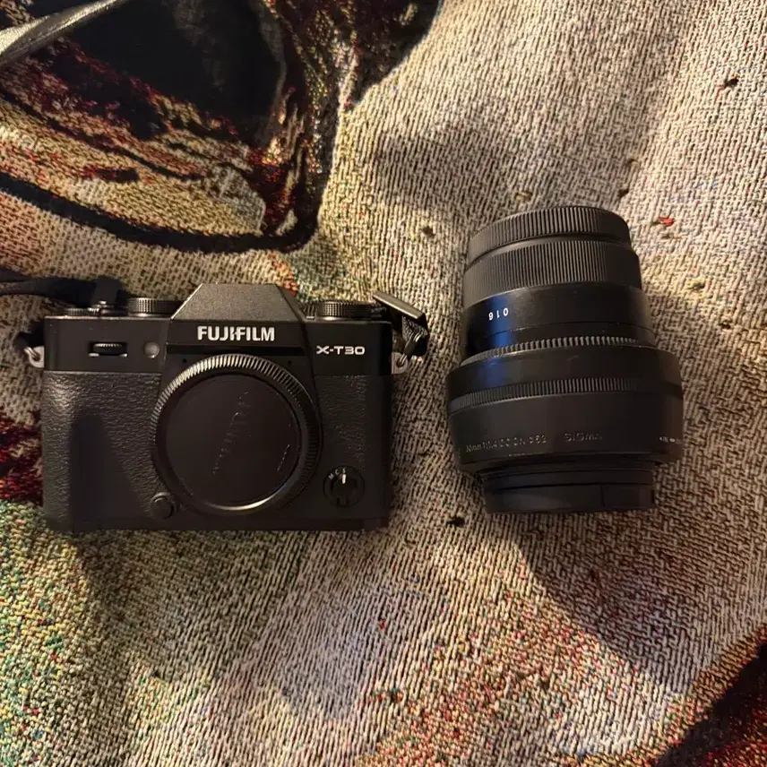 후지필름 X-T30ii 블랙 (풀박) + 시그마 30mm 단렌즈 (풀박)