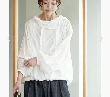 미즈이로 인드 후드 부착 셔츠