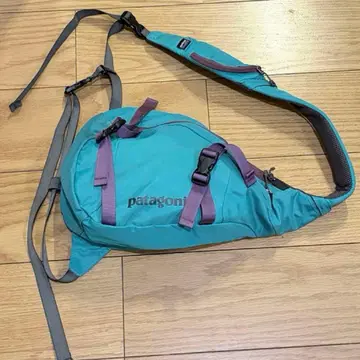 파타고니아 아톰 슬링 바디백