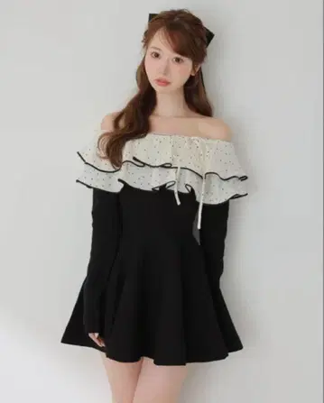 M me eme 프티 도트 프릴 원피스 블랙