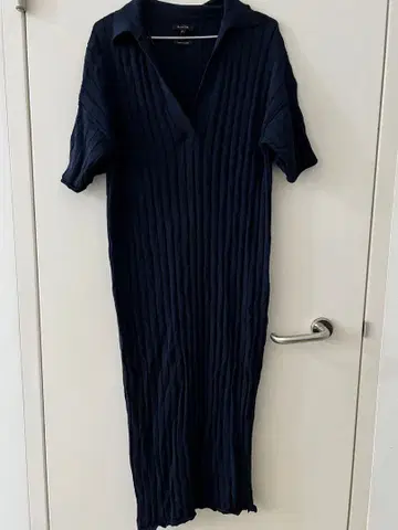 Massimo Dutti 리브 편직 원피스
