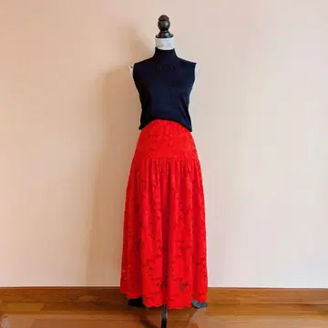 GRACE CONTINENTAL 레이스 개더 스커트