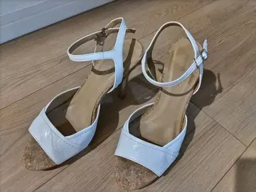 STRAWBERRY-FIELDS 샌들