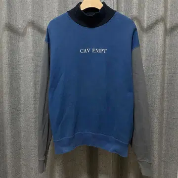 C.E CAVEMPT TURTLE NECK SWEAT M