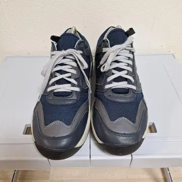 REPRODUCTION OF FOUND BRITISH TRAINER