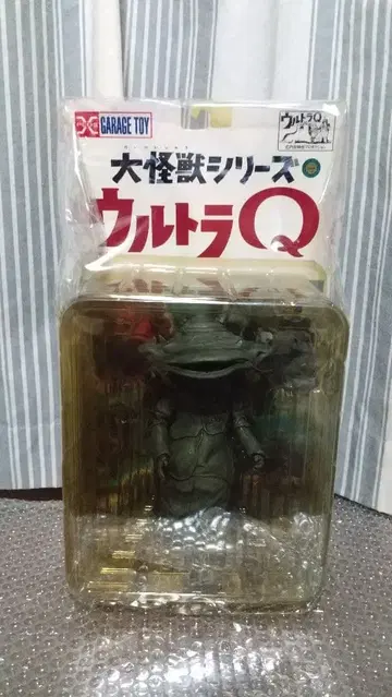 최종 가격 인하! 새상품 한정품 대괴수 울트라 Q 카네곤 피규어 흑백판