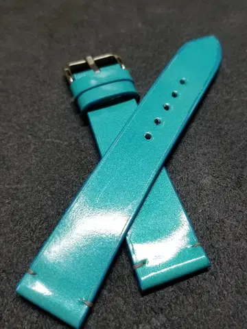 아름다운 스카이블루 20mm 시계 벨트 에나멜 가죽