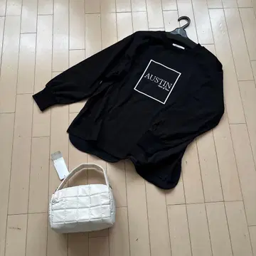 새상품 로고 자수 디자인이 멋진 롱 티셔츠 티셔츠 롱티