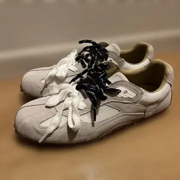 [ 새상품급 ] 아에레 aere 스웨이드 x 메쉬 스니커즈 화이트 39