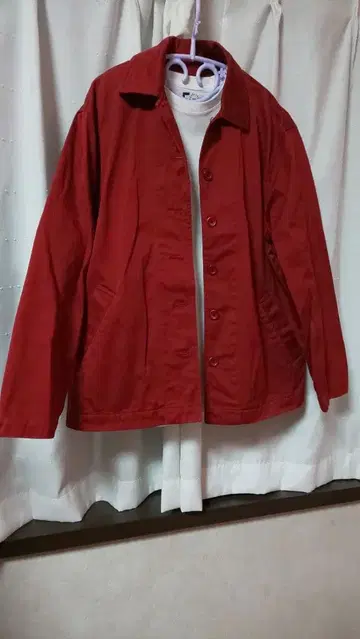 KETTY 빨간색 버튼 포함 자켓