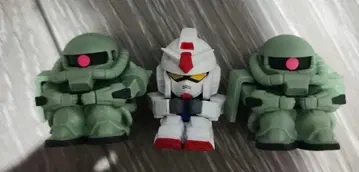 기다림 건담의 경우 자쿠 건담