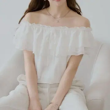 Chico 오프숄더 레이스 프릴 블라우스 화이트
