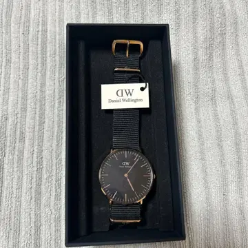 다니엘 웰링턴 손목시계 DW 블랙 로즈 골드 박스 포함