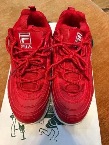 FILA 휠라 통굽 레드 스니커즈 24.0cm 대드 스니커즈