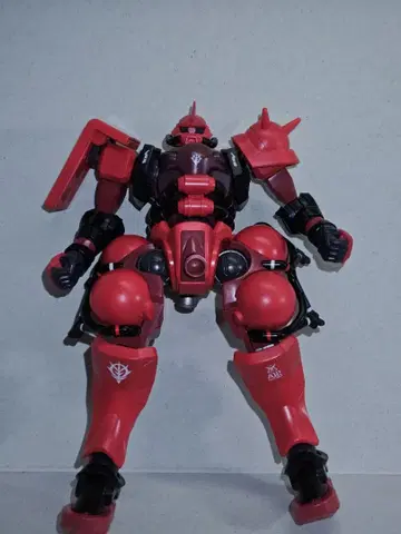 HG 샤아 자쿠 (GQ) 전체 도색 완성품