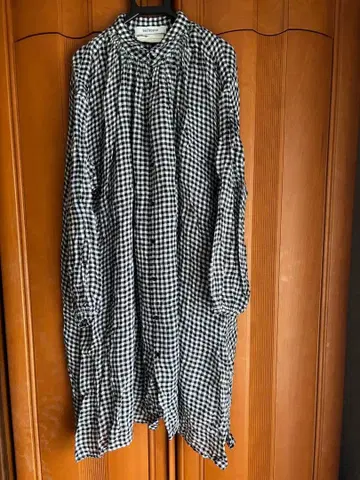 베리떼꾸르 앤티크 롱 블라우스