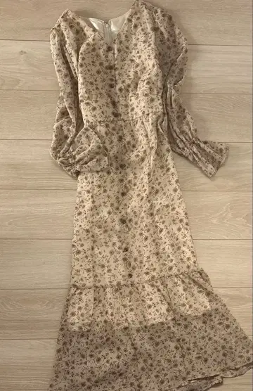 리랜드트루 브라운 베이지 꽃무늬 롱 원피스 긴팔 미인백화