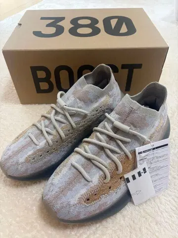 [ 박스 있음 미사용 새상품 ] Yeezy 380 베이지/그레이 스니커즈
