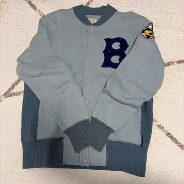 토이즈 맥코이 바시티 자켓풍 맨투맨 40 사이즈