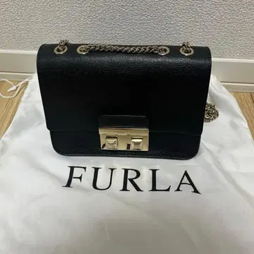 FURLA 메트로폴리스