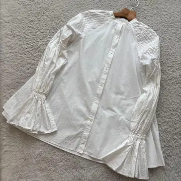 ETRE TOKYO 캔디 슬리브 턱 셔츠 블라우스 화이트