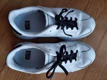 오니츠카타이거 스니커즈 25