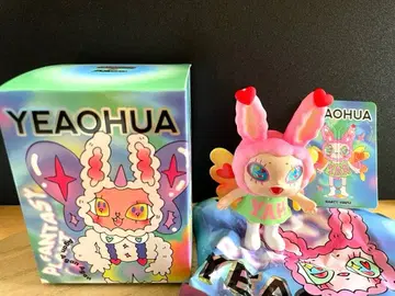 FINDING UNICORN x AGAN YEAOHUA 피규어