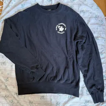 AVIREX FINAL FANTASY VII 콜라보 맨투맨