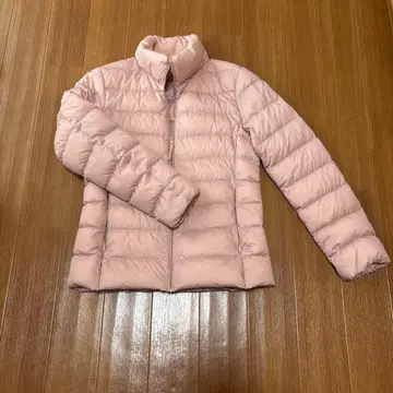 유니클로 울트라 라이트 다운 핑크 수납 가방 있음