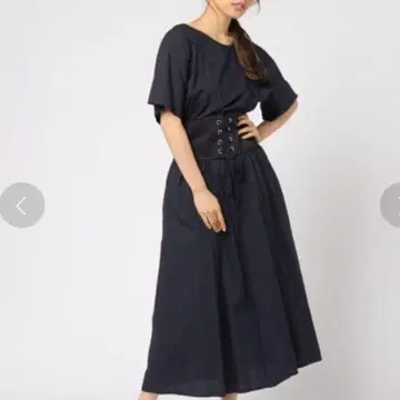 미사용 새상품 택 포함 레이빔즈 코르셋 벨트 포함 롱 기장 원피스