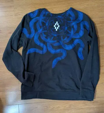 [ 구제 의류 ] MARCELO BURLON 스네이크 프린트 맨투맨