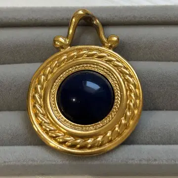 네이비 골드 컬러 원형 펜던트 탑 유품 정리 0410-20