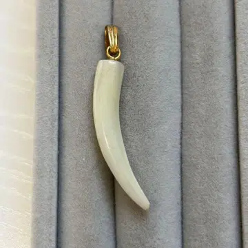 화이트 골드 컬러 펜던트 탑 유품 정리 0410-21