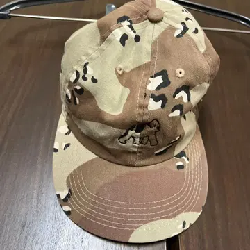 X-LARGE 카모 패턴 캡 코끼리 자수 포함