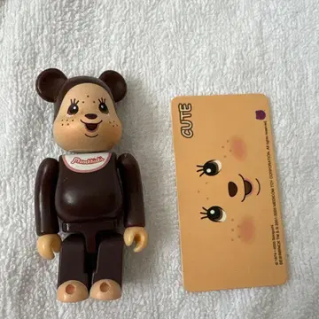 메디콤토이 베어브릭 시리즈 11 큐트 몽치치