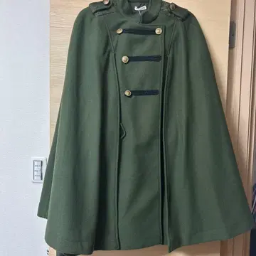 axes femme 나폴레옹 망토풍 코트 [ 카키 ]