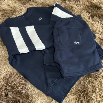 Rady 네이비 스트라이프 소매 셋업