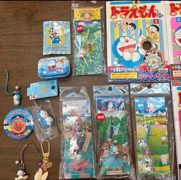 도라에몽 키링과 코믹 세트와 도라에몽 인형