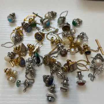 핀 배지 핀 브로치 묶음 판매 약 120그램 유품 정리 0410-31