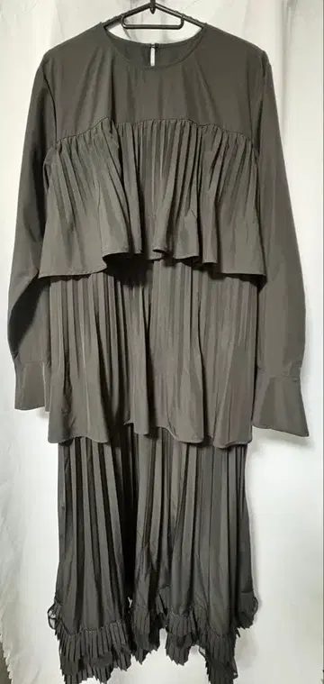 Ray BEAMS 플리츠 롱 원피스