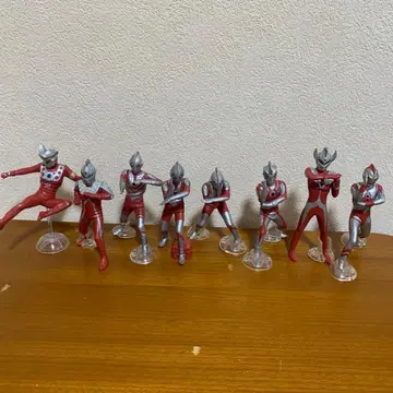 궁극의 루미너스 울트라맨 8체 세트