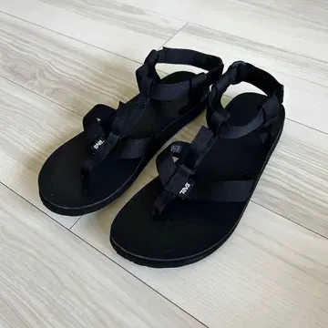 테바 오리지널 앰피비언 캡틴 선샤인 블랙 28cm