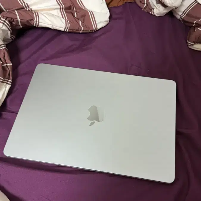 맥북 에어 m5 13인치 256gb 실버