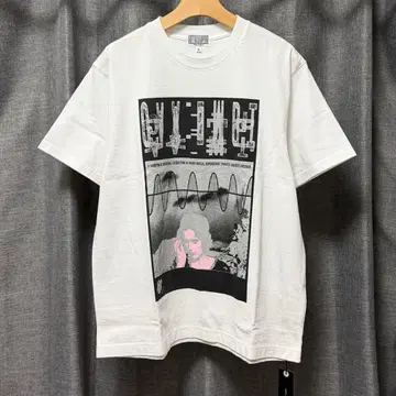 C.E CAVEMPT C.E UNIVERSAL ALIENATION T