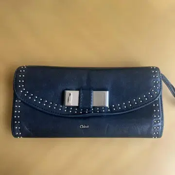 끌로에 가죽 장지갑 리본