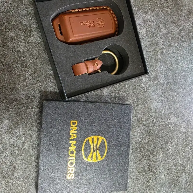 DNA MOTORS 가죽 키케이스 + 키링 세트